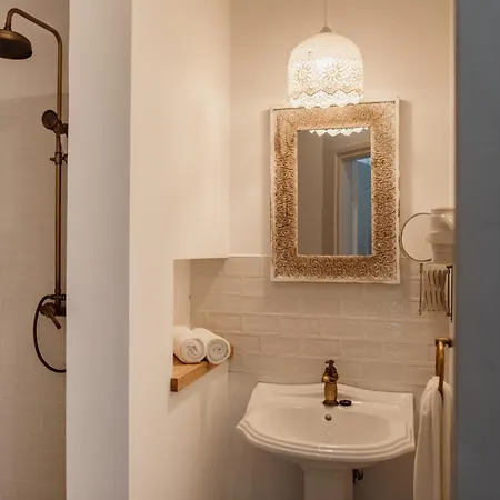 Hazai Provence Hotel